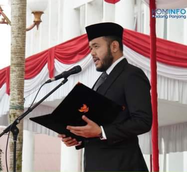 Walikota Padang Panjang, Fadly Amran pimpin upacara peringatan Hari Kesaktian Pancasila, Ahad (1/10/2023)  di halaman Balai Kota setempat